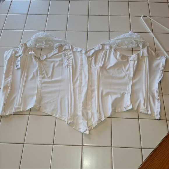 White lace short sleeve corset lace up high low lingerie top y2k shirt - Picture 6 of 14